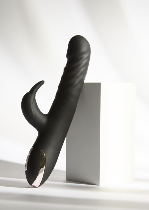 Thrusting Rabbit image number 0.0