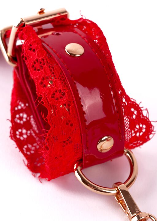 High Gloss and Lace Cuff image number 5.0