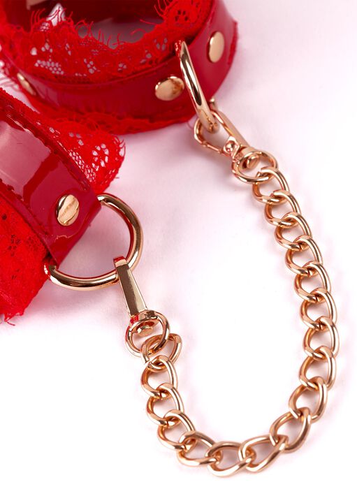 High Gloss and Lace Cuff image number 4.0