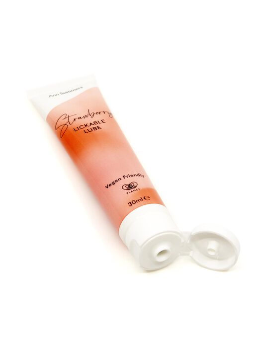Strawberry Flavoured Lickable Lubricant 30ml image number 1.0